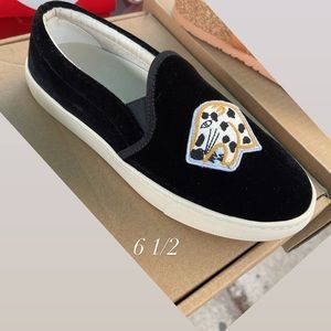 Soludos sneaker for sale with tags and box.